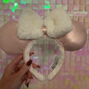 Winter fluffy Disney parks eat headband